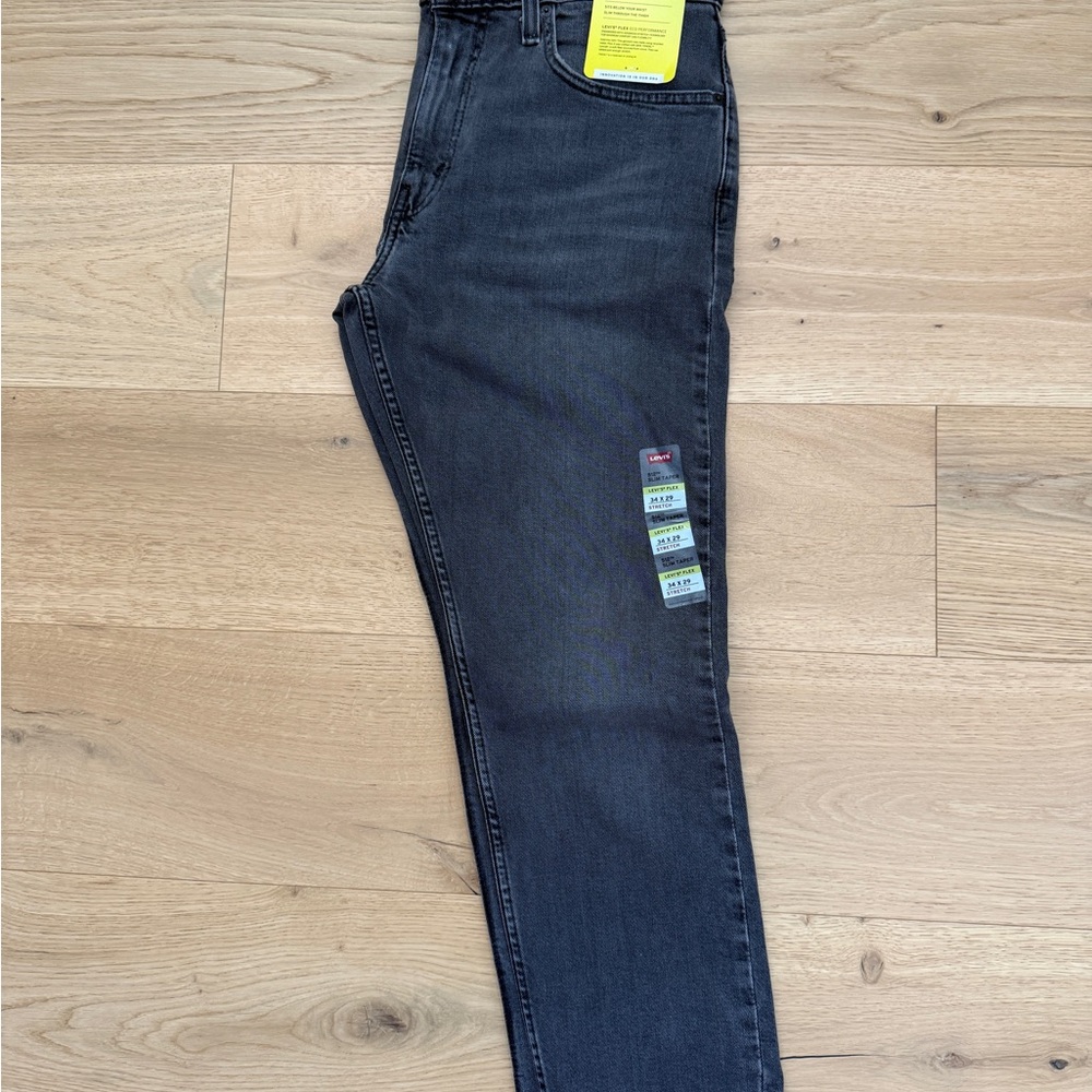 Levi's Men's 511 Dark Gray Skinny Jeans - Picture 4 of 8